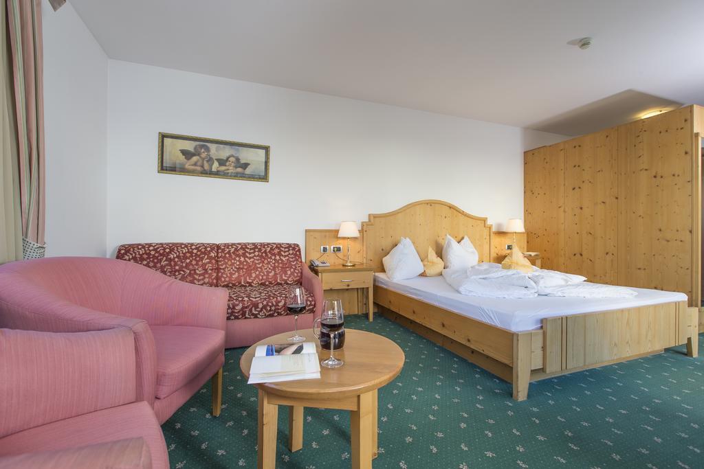 Hotel Kronplatz Olang Екстер'єр фото